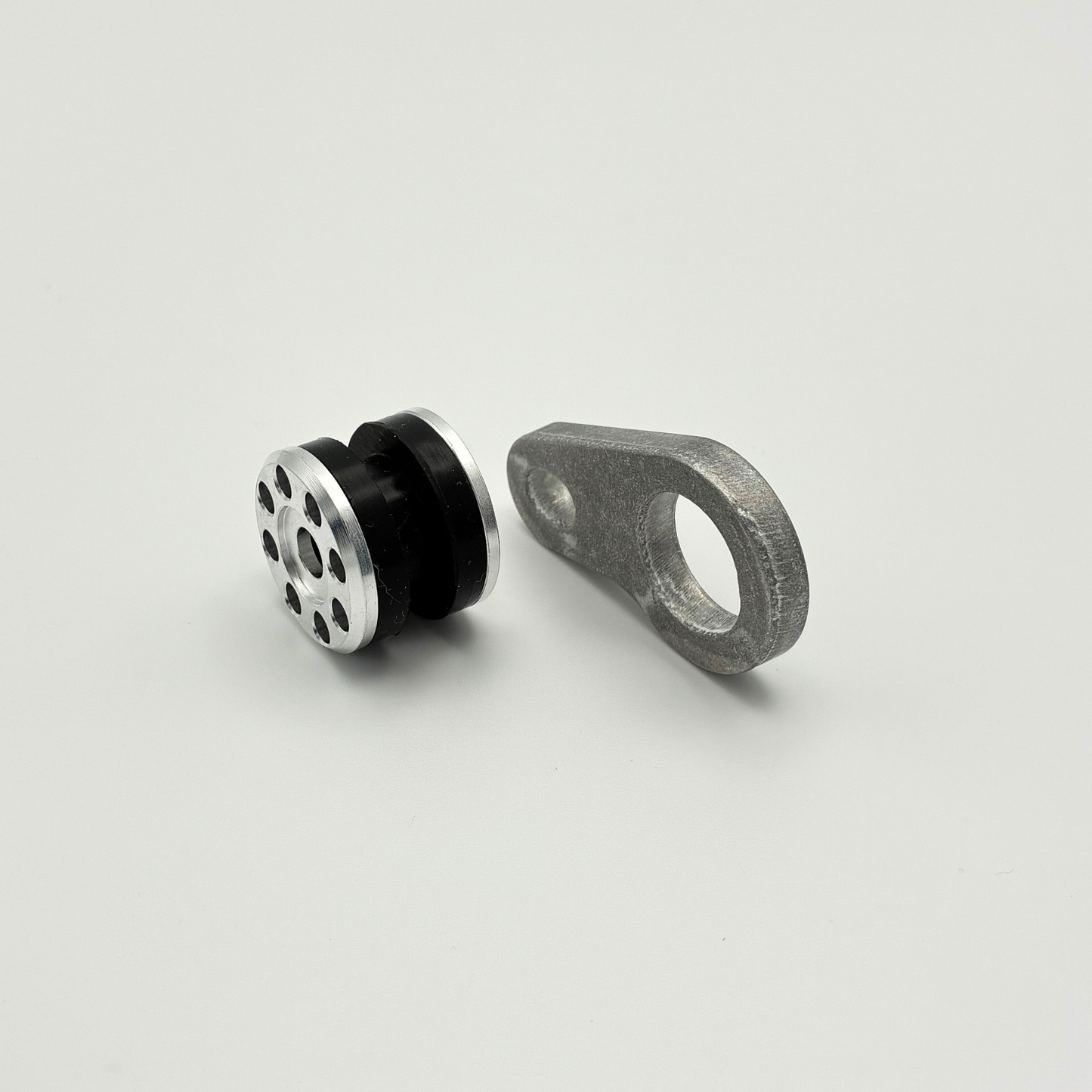 DocWob Aluminium Rear Pipe Bracket – Yamaha YZ125 YZ250