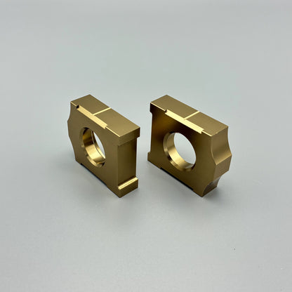 DocWob HRC Style Rear Axle Blocks - CR125/CR250 1992–1994