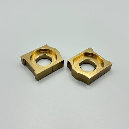 DocWob HRC Style Rear Axle Blocks - CR125/CR250 1992–1994