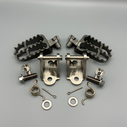 DocWob Titanium Footpeg Mount Kit – Honda CR125 CR250 2000–2001