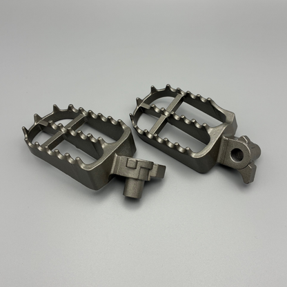 DocWob Titanium Footpeg Mount Kit – Honda CR125 CR250 2000–2001
