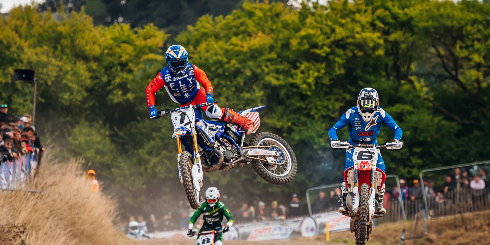 Zac Osbourne and Mel Pocock racing at the VMXdN 2023 at Foxhills